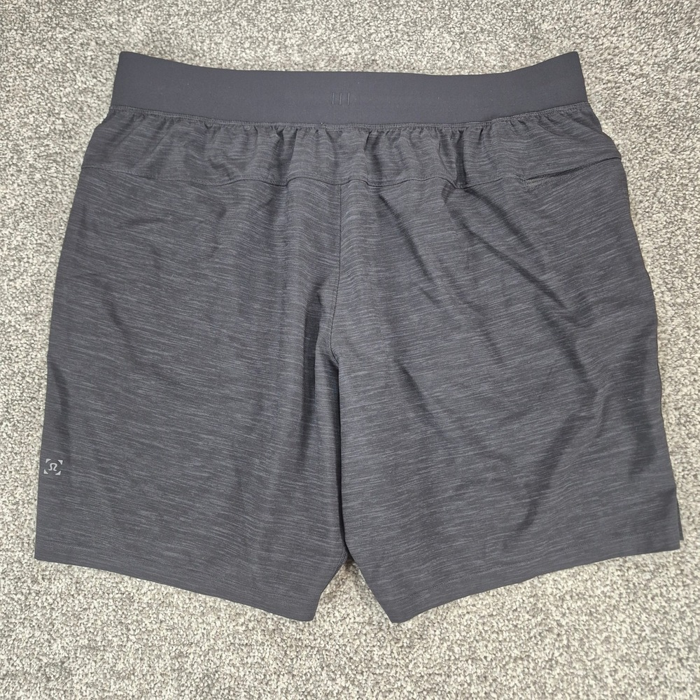 Lululemon Licence to Train Mens XL Gray Athletic Training - Picture 2 of 8